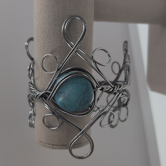 Elegant Silver Wire Arm Or Wrist Bracelet with Blue Agate Stone Hand Crafted - Picture 4 of 6